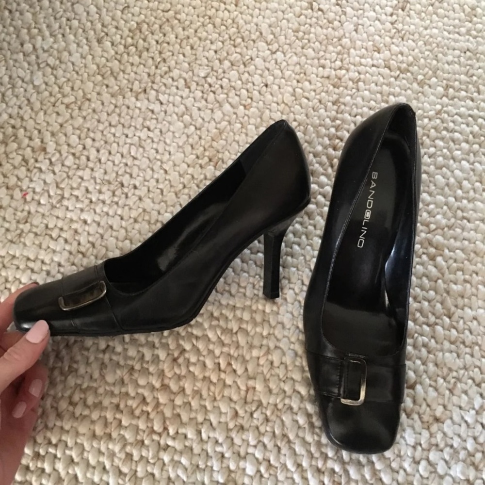 Like new vintage Bandolino leather heels